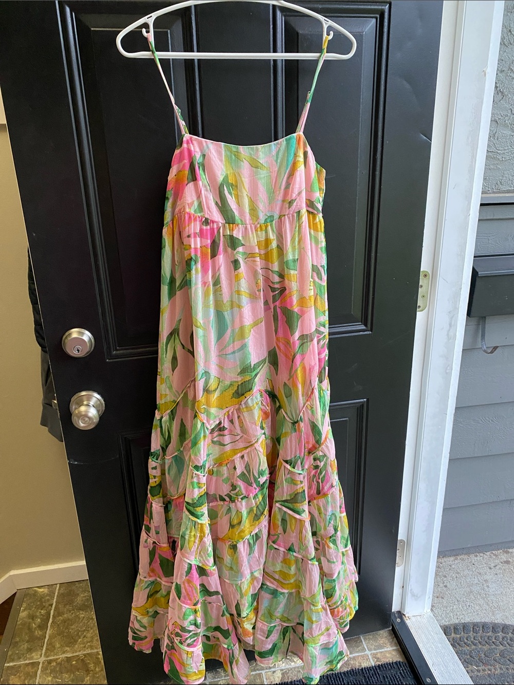 Storia Pink Tropical Print Tiered Maxi Dress
